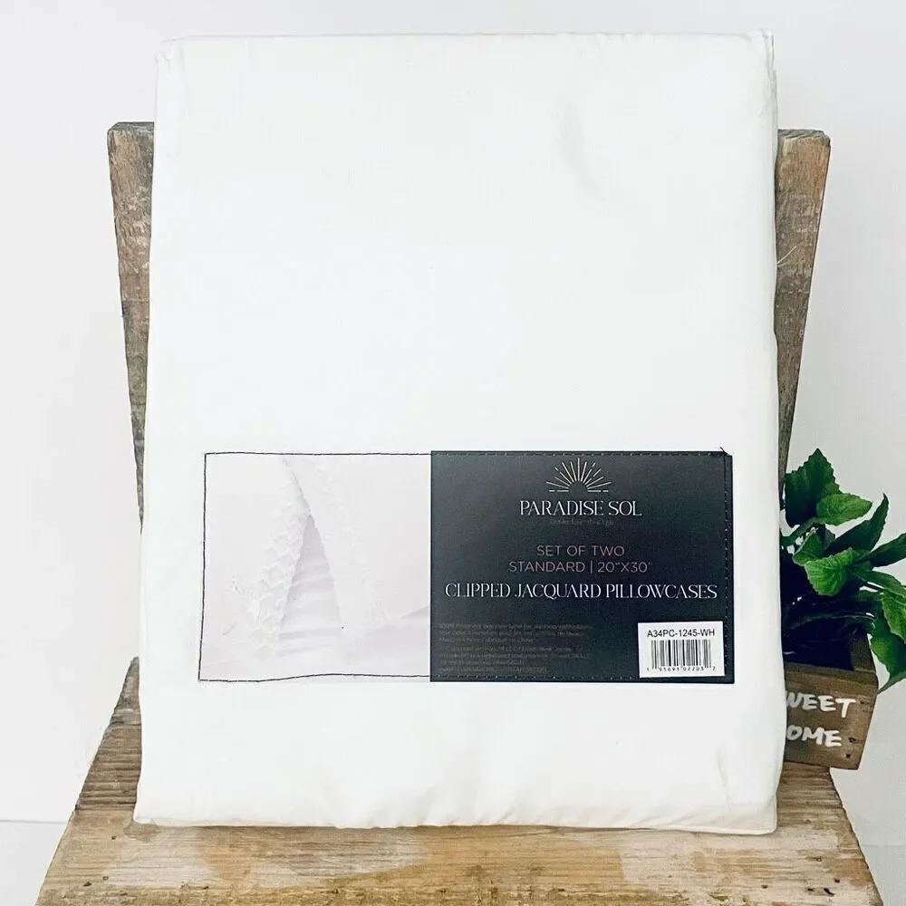 NWT PARADISE SOL Set of 2 White 20”x30” Standard clipped jacquard pillow cases